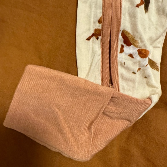 Angel Dear 2-Way Zipper 1-pc Convertible Bamboo Pajama 18-24 M in Horse Print - Picture 4 of 6